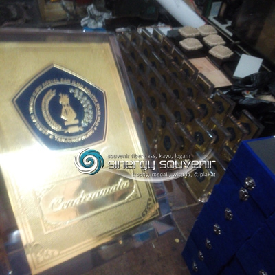 Souvenir Seminar Stisipol Raja Haji Tanjung Pinang