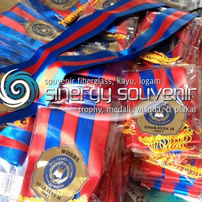 Kalung Piagam Wisuda