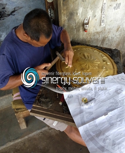 Plakat Logo Kuningan Tatah