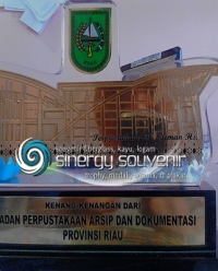 Plakat Cinderamata Perpustakaan Riau