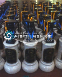 plakat vandel wisuda Universitas Advent bandung