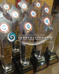 Trophy Piala bintang