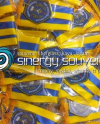 Samir wisuda akrilik