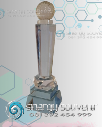 Trophy Golf Resin Bening